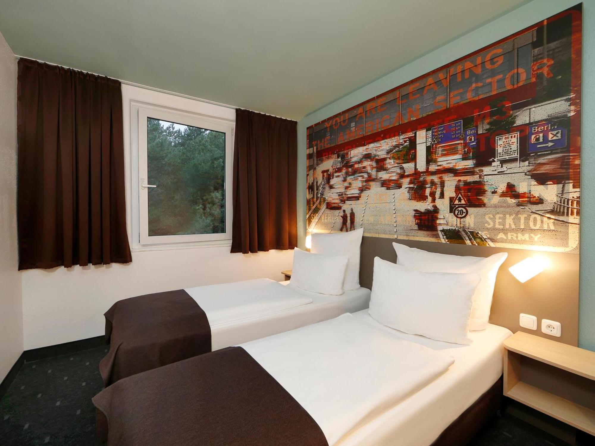 B&B Hotel Berlin-Dreilinden Kleinmachnow Bagian luar foto
