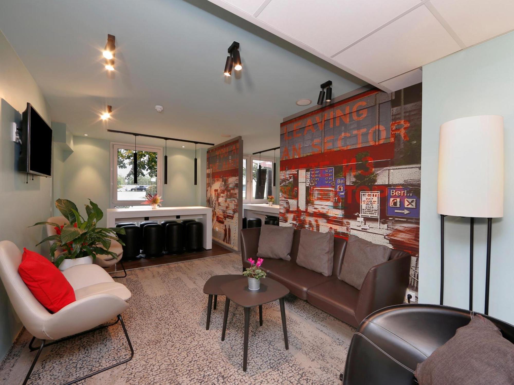B&B Hotel Berlin-Dreilinden Kleinmachnow Bagian luar foto