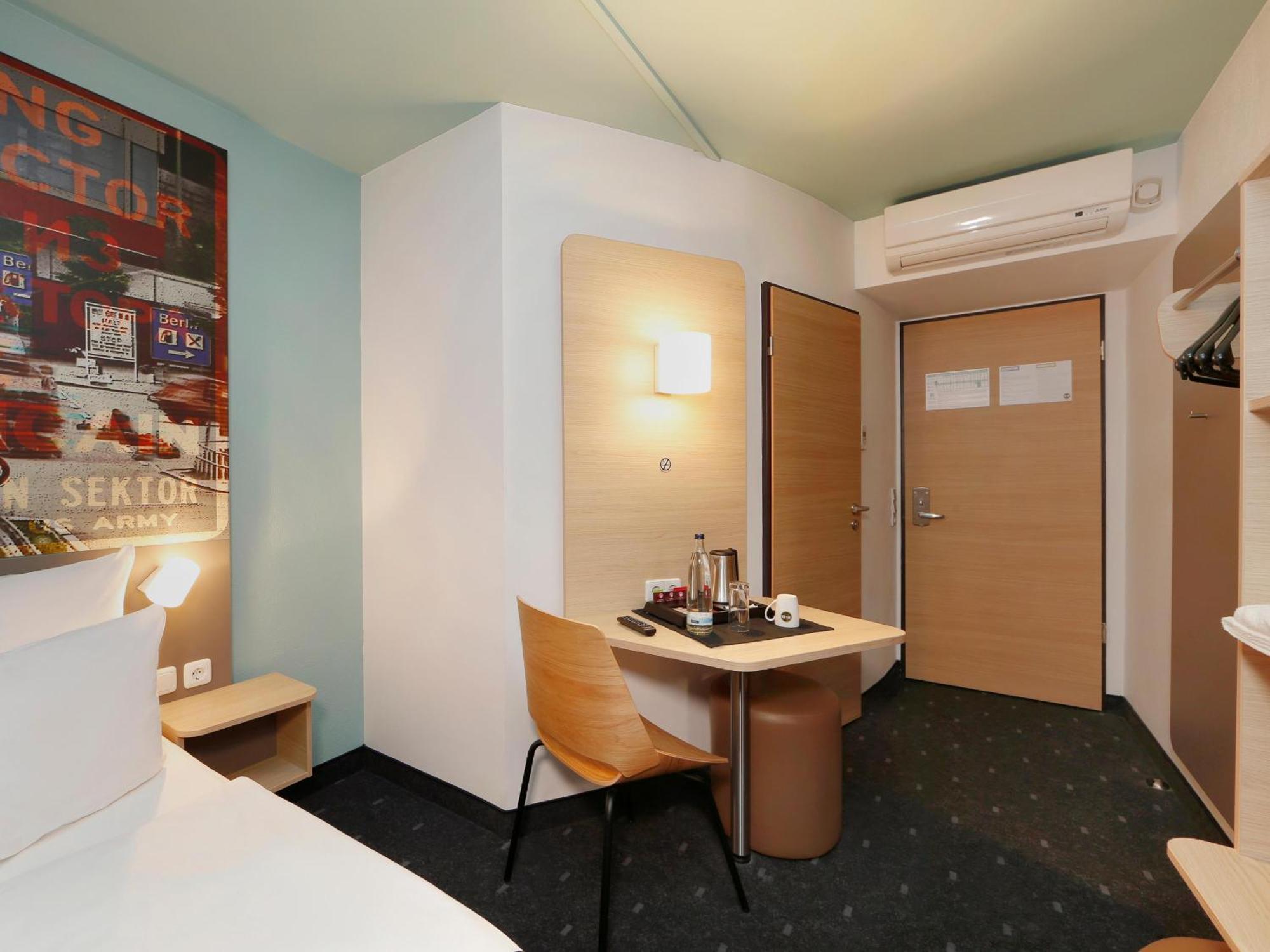 B&B Hotel Berlin-Dreilinden Kleinmachnow Bagian luar foto