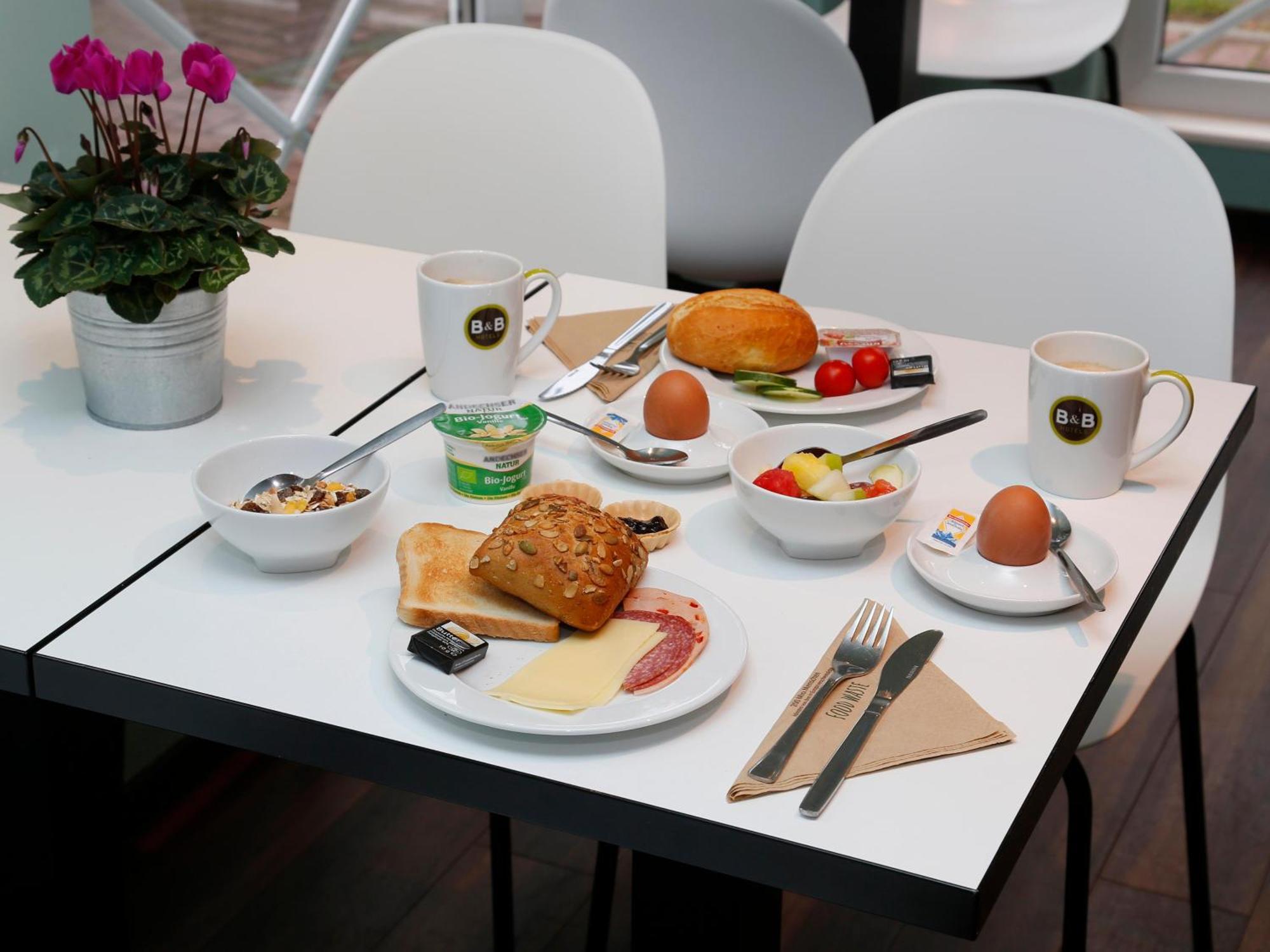 B&B Hotel Berlin-Dreilinden Kleinmachnow Bagian luar foto