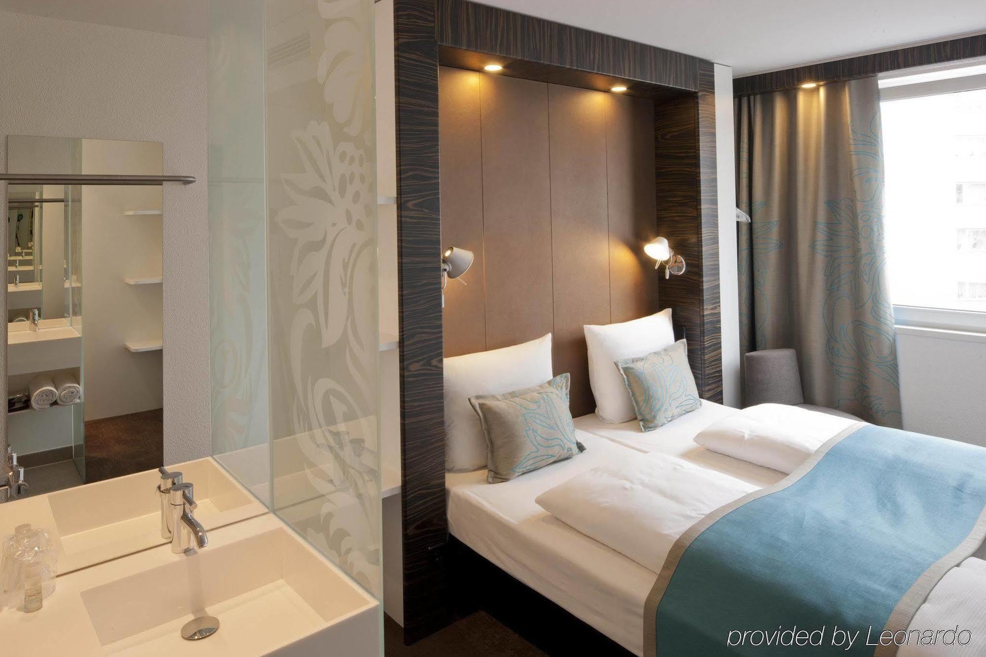 B&B Hotel Berlin-Dreilinden Kleinmachnow Bagian luar foto